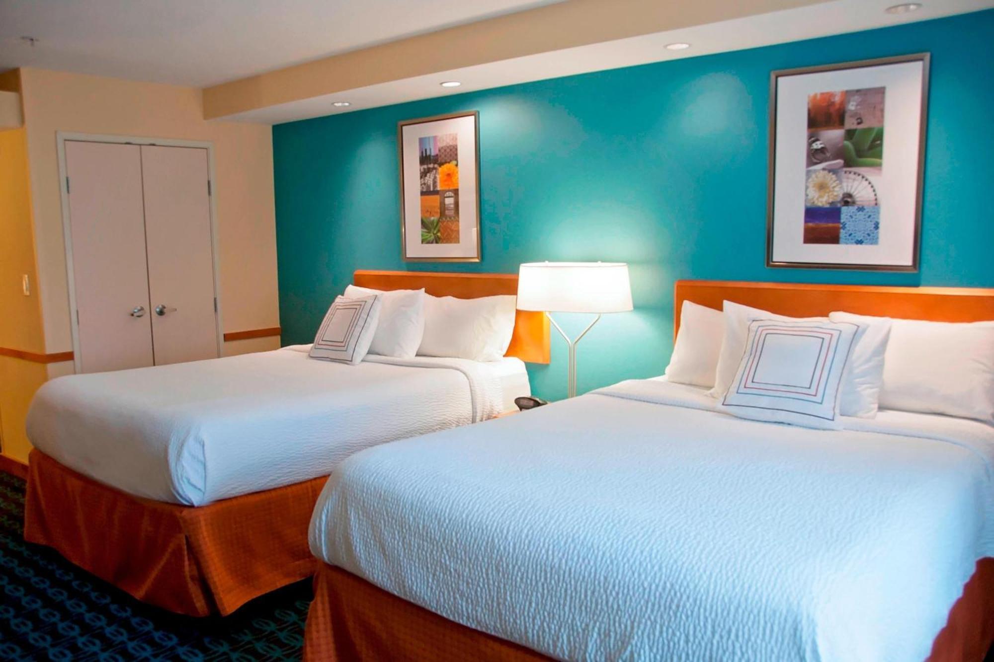 Fairfield Inn & Suites Эймс Экстерьер фото