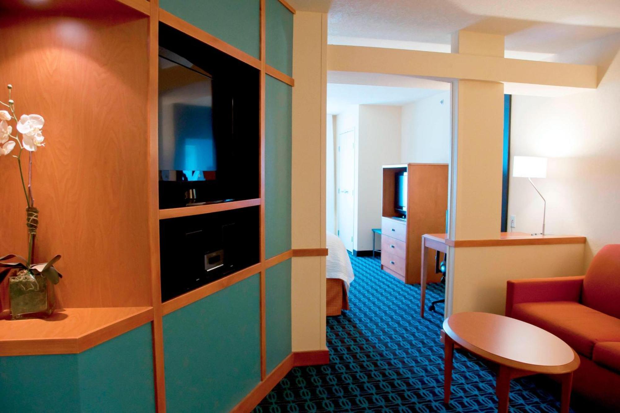 Fairfield Inn & Suites Эймс Экстерьер фото